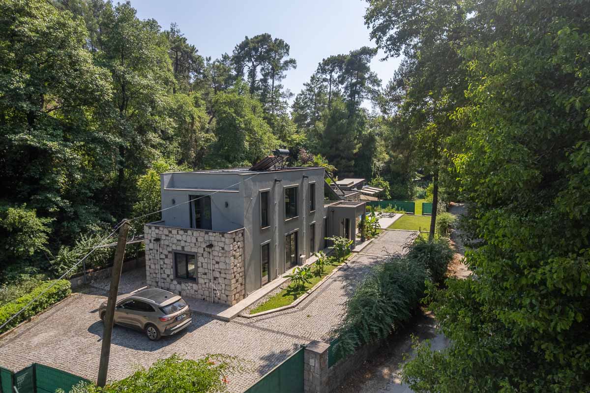İnlice ‘de Doğanın İçinde Satılık Modern Villa