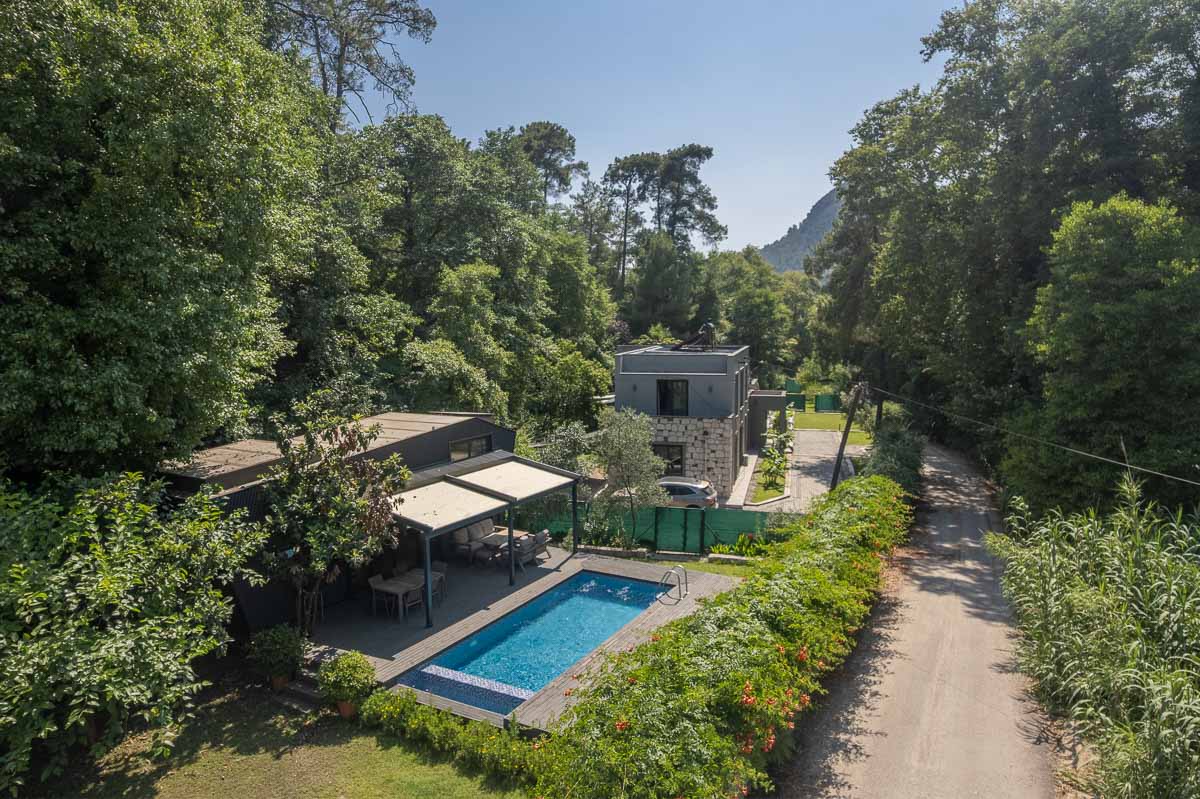 İnlice ‘de Doğanın İçinde Satılık Modern Villa
