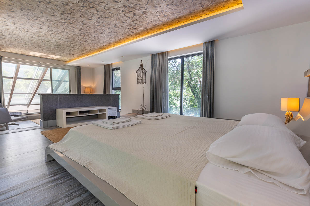 İnlice ‘de Doğanın İçinde Satılık Modern Villa