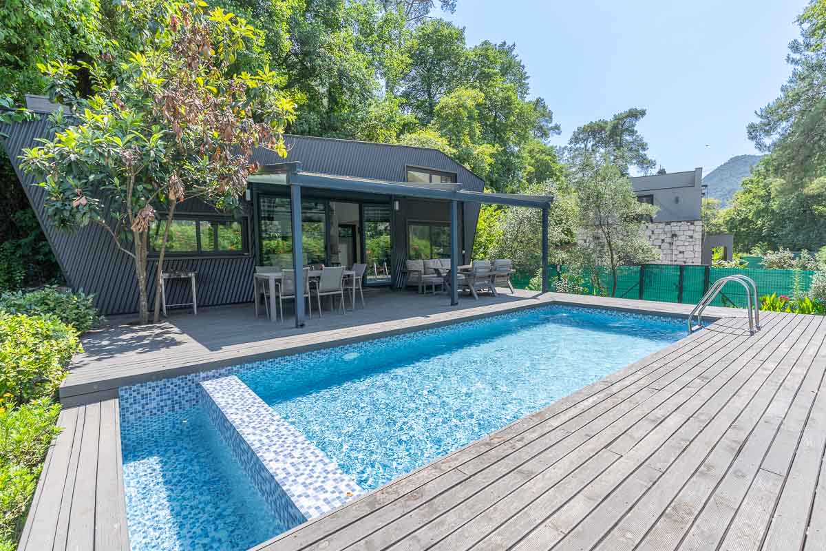 İnlice ‘de Doğanın İçinde Satılık Modern Villa