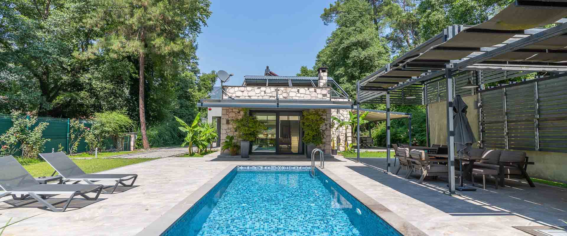 İnlice ‘de Doğanın İçinde Satılık Modern Villa