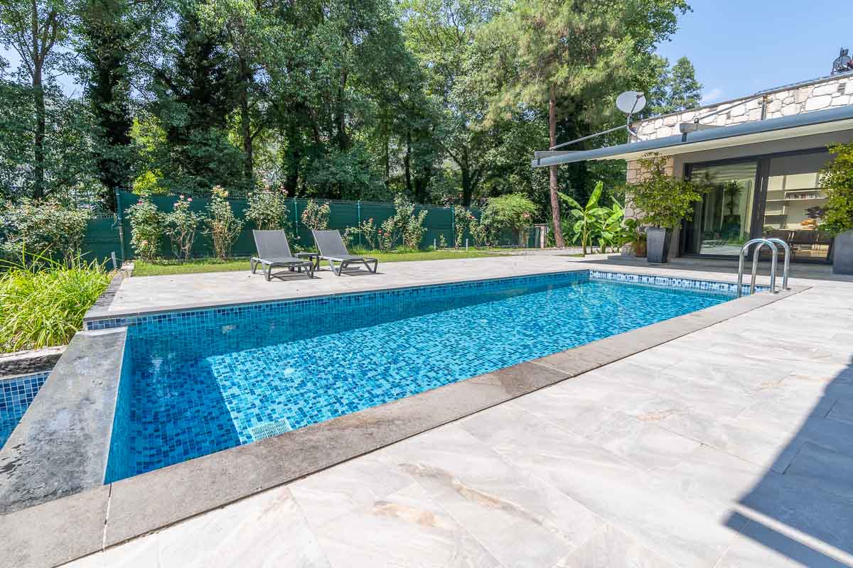 İnlice ‘de Doğanın İçinde Satılık Modern Villa