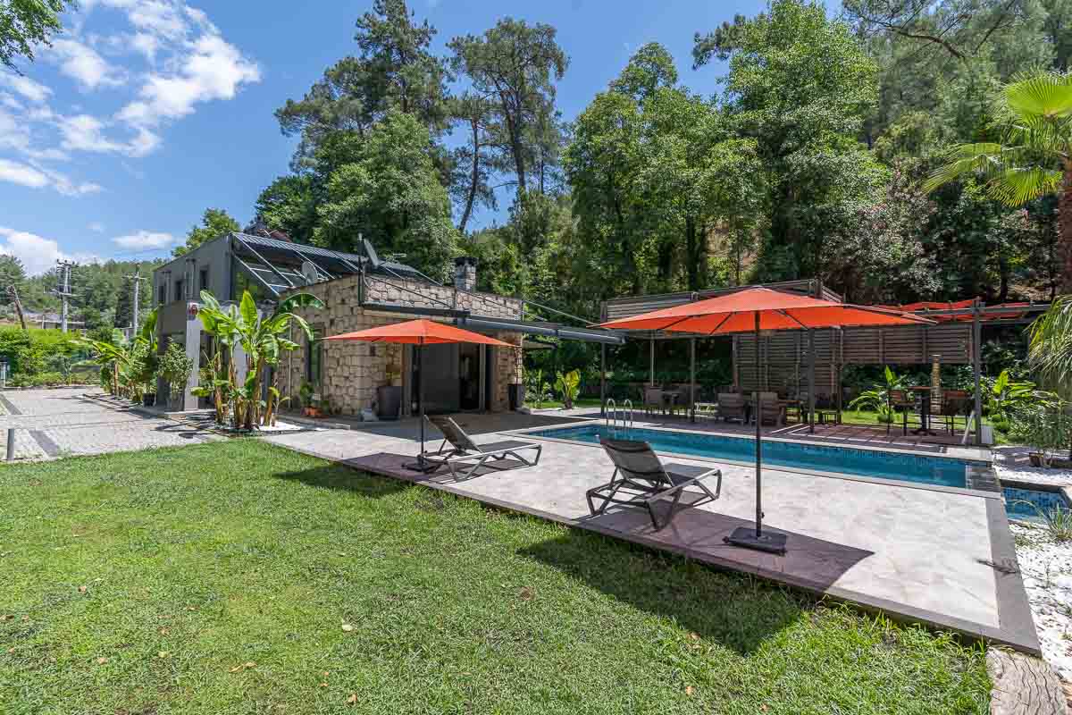 İnlice ‘de Doğanın İçinde Satılık Modern Villa