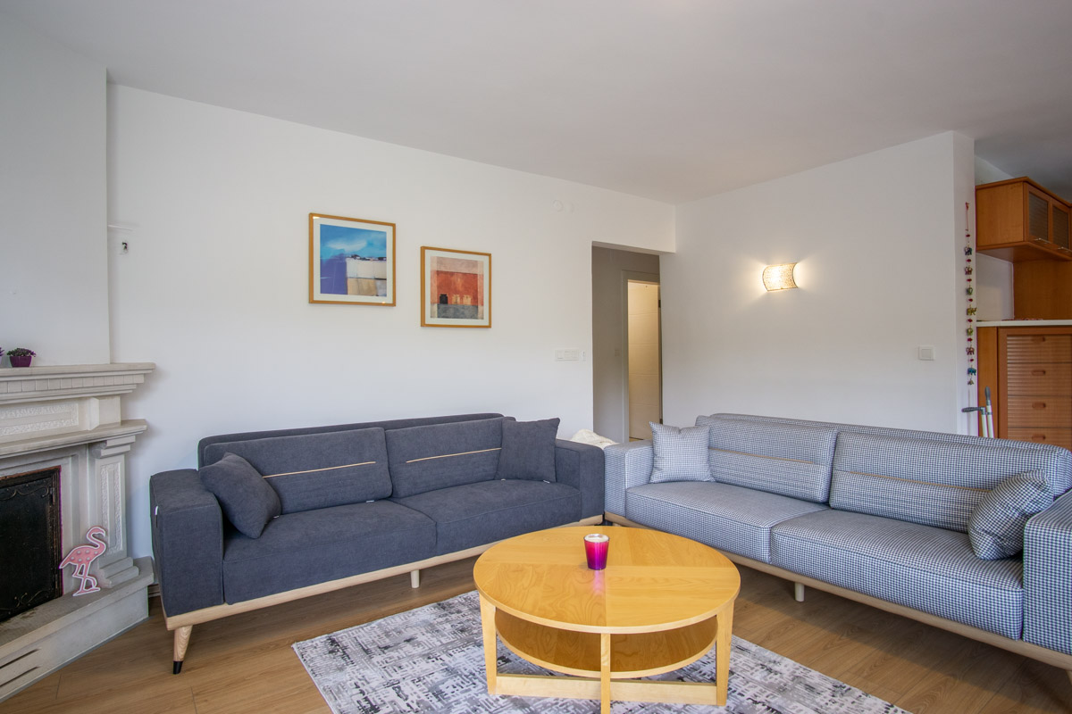 Göcek Merkeze Yürüme Mesafesinde Yıllık Kiralık 2+1 Çatı Dubleks