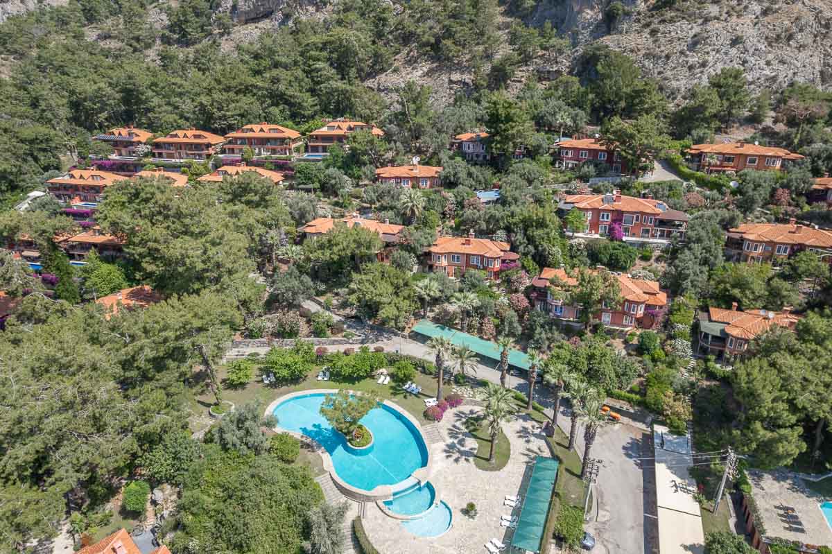 Kalimche Sitesinde Satılık İkiz Villa