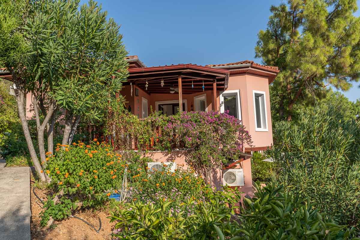 Kalimche Sitesinde Satılık İkiz Villa