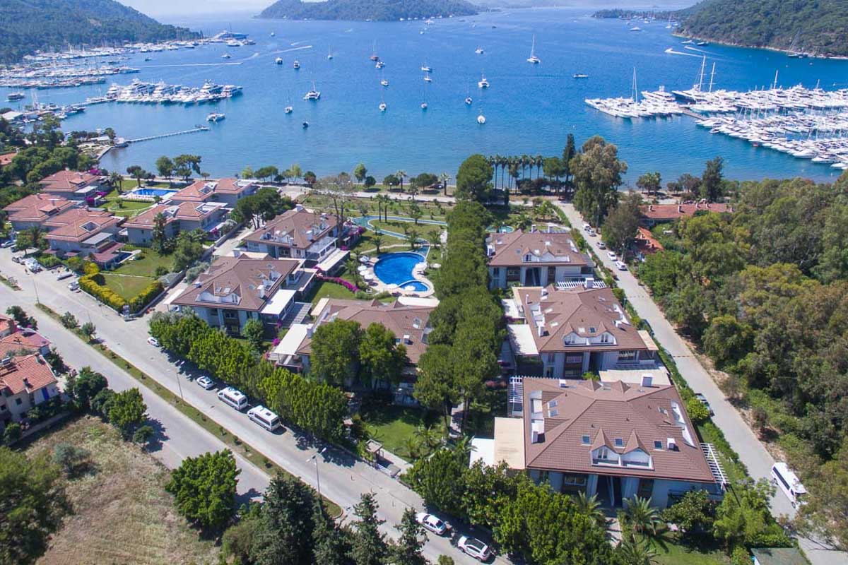 Topaz Sitesinde Çatı Dubleksi