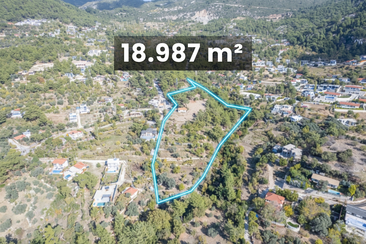 Kalkan İslamlarda Deniz Manzaralı Tarla