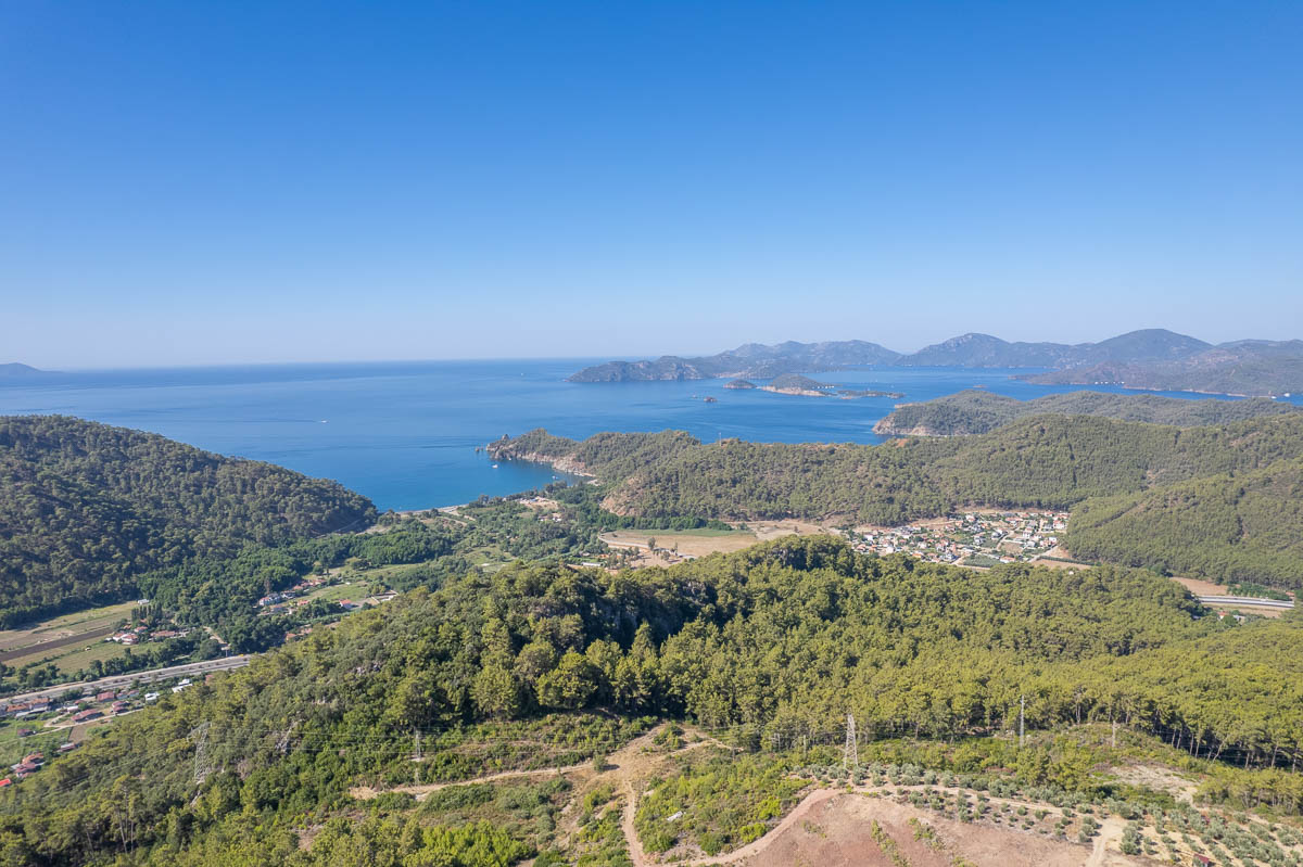 Göcek’ te Deniz Manzaralı Ekolojik Turizm İmarlı Satılık Arsa