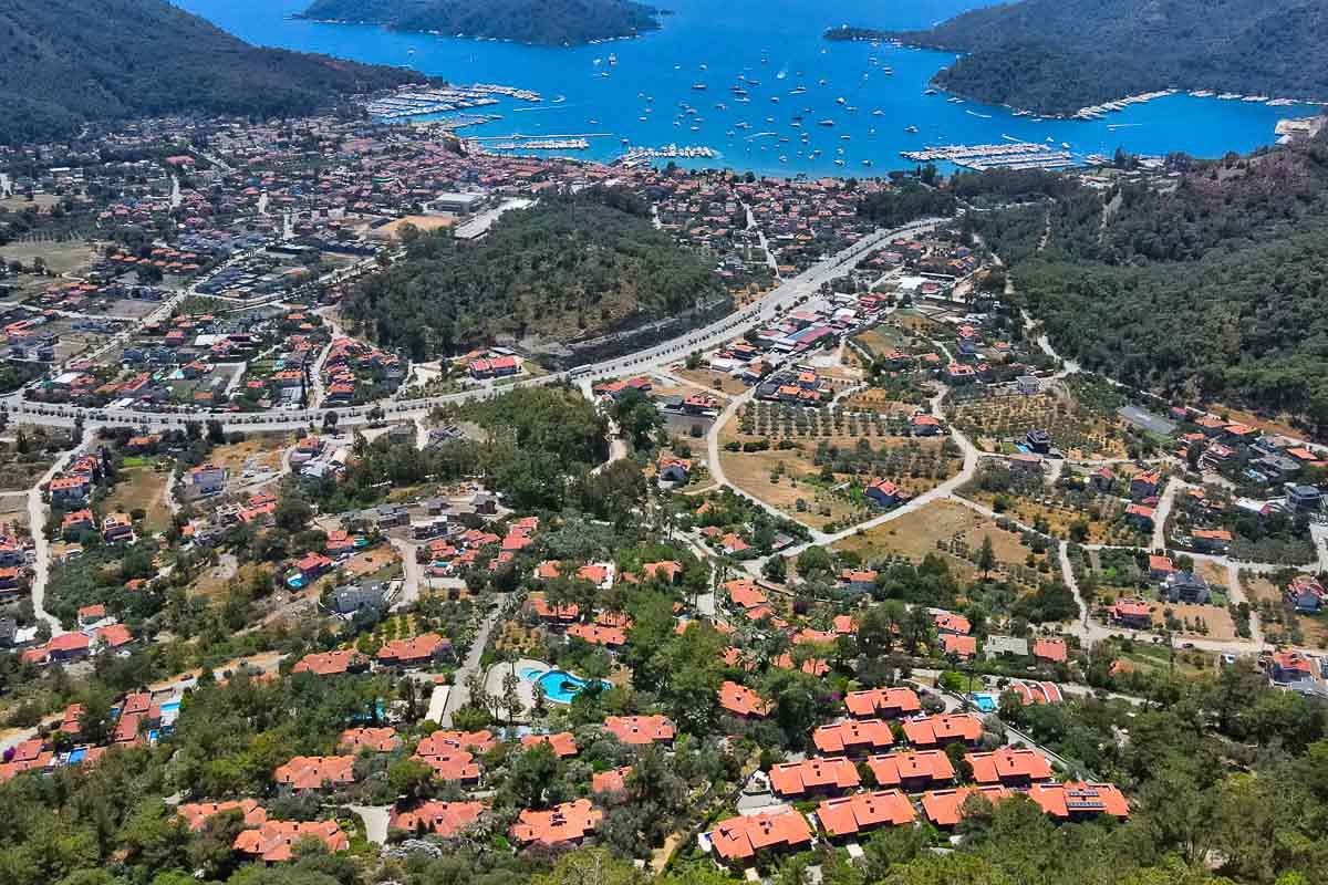 Turmaline Sitesi’nde Deniz Manzaralı Villa