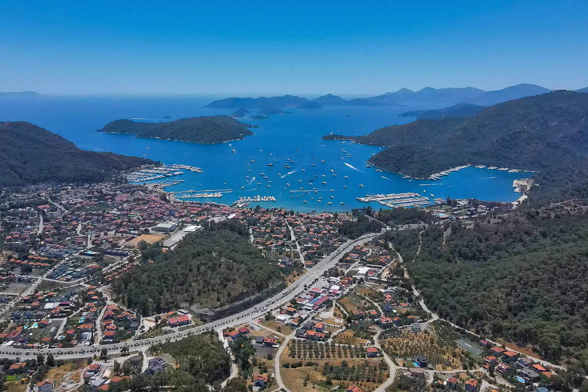 Turmaline Sitesi’nde Deniz Manzaralı Villa