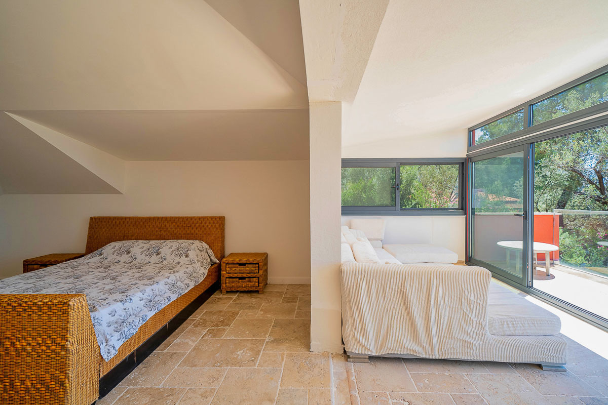 Turmaline Sitesi’nde Deniz Manzaralı Villa