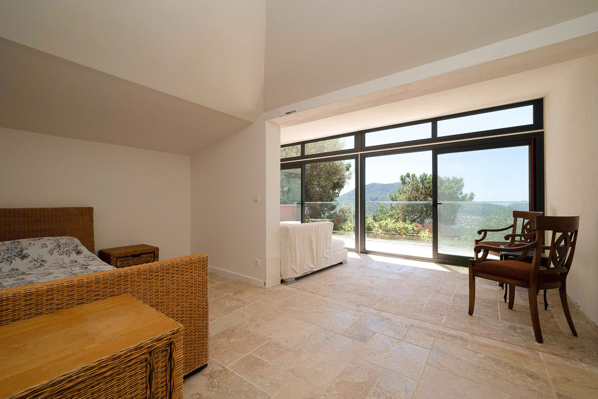 Turmaline Sitesi’nde Deniz Manzaralı Villa