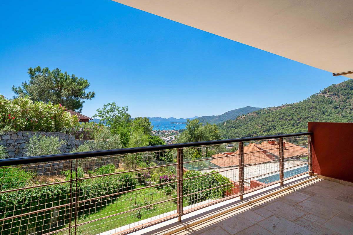 Turmaline Sitesi’nde Deniz Manzaralı Villa