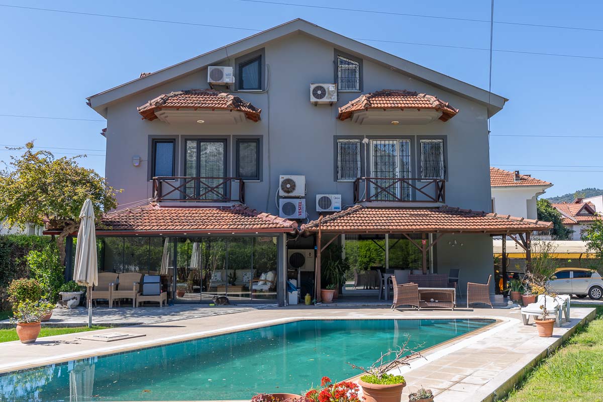 Göcek Merkezde İkiz Villa