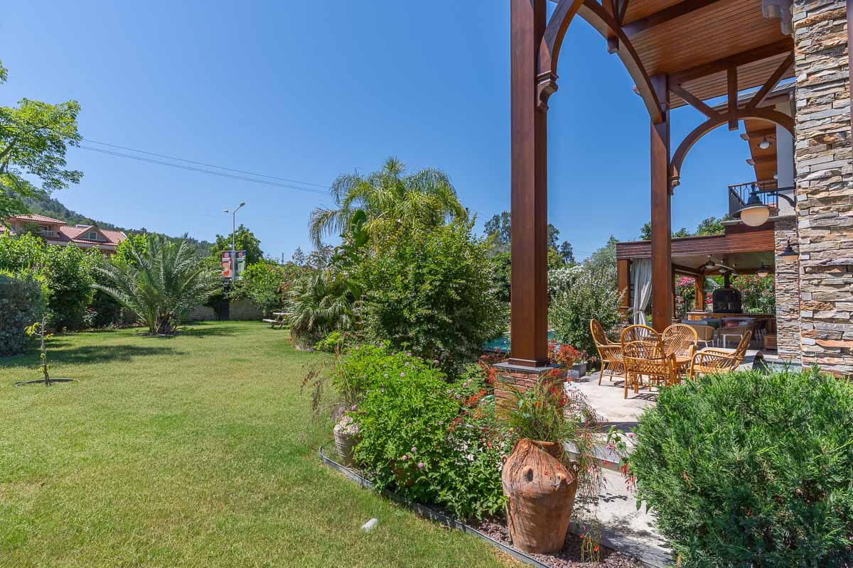 Göcek Merkezde Modern Villa