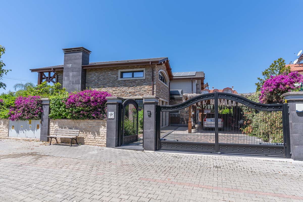 Göcek Merkezde Modern Villa