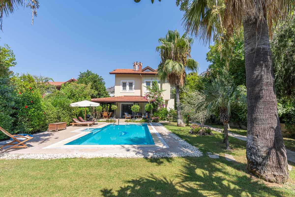 Göcek’te Bahçeli Müstakil Villa