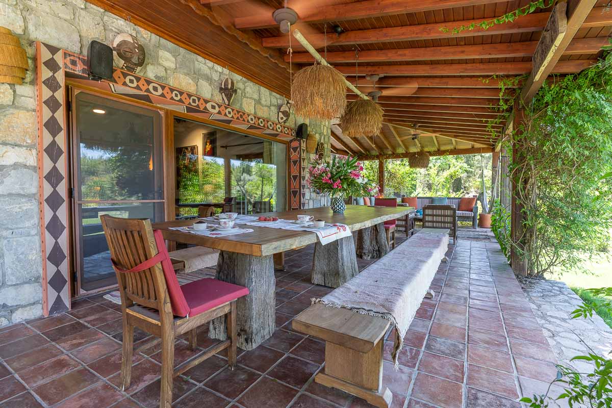 10.280 m2 Bahçe İçinde Çiftlik Evi