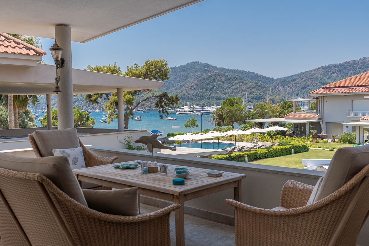 Safir Sitesi’nde Deniz Manzaralı Dubleks