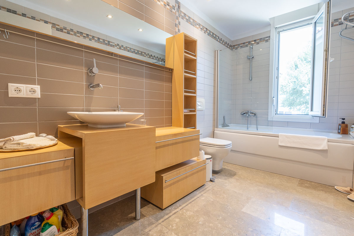 Safir Sitesi’nde Deniz Manzaralı Dubleks