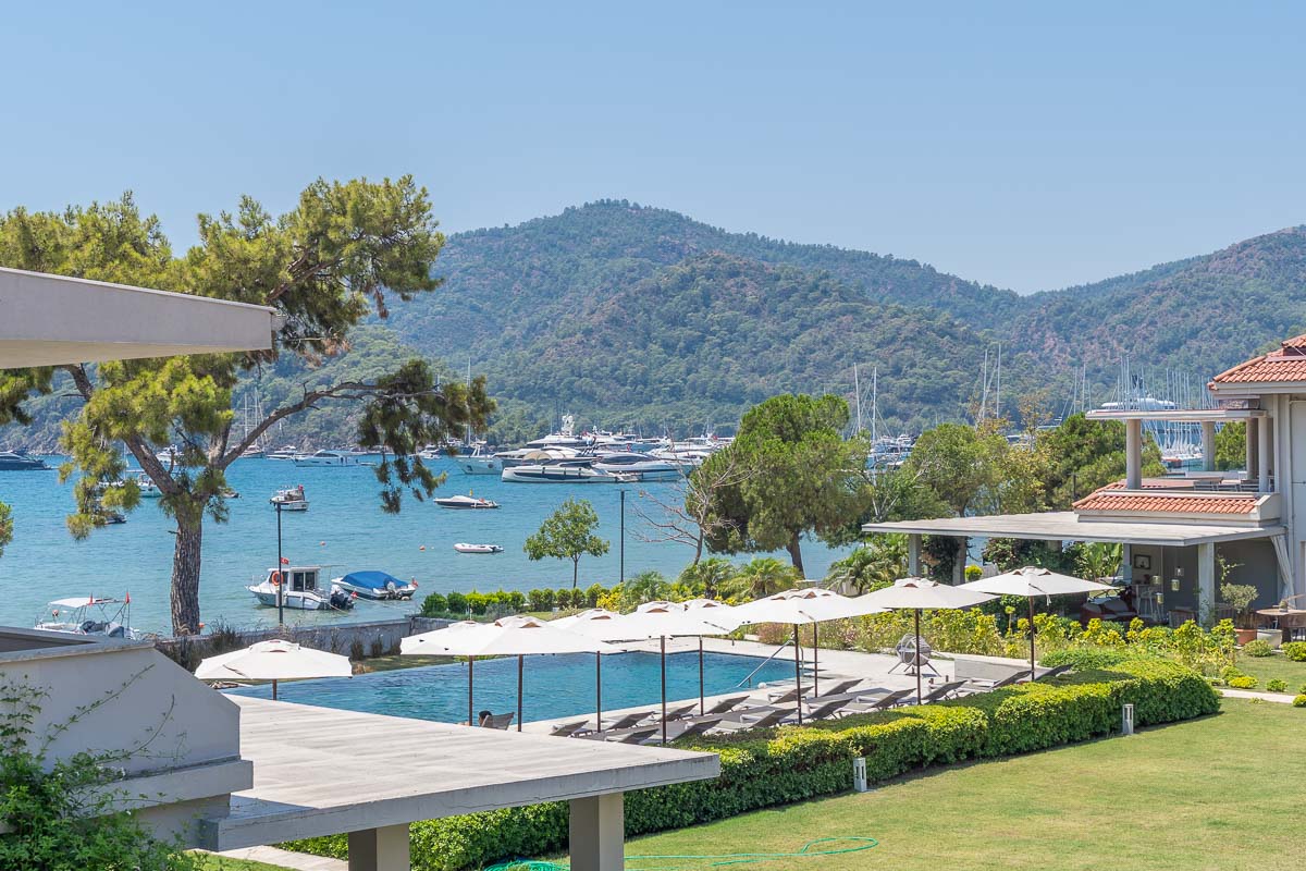 Safir Sitesi’nde Deniz Manzaralı Dubleks