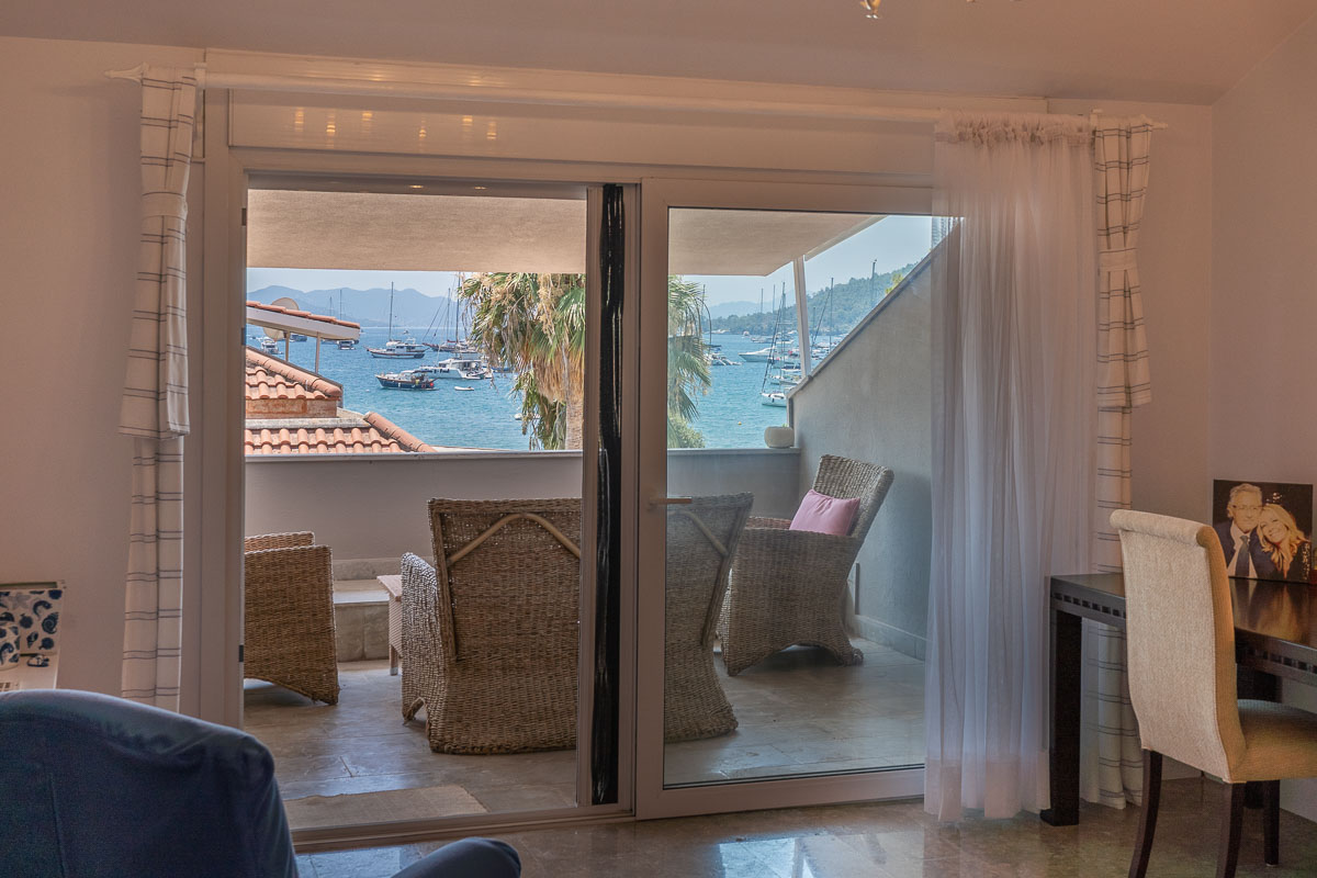 Safir Sitesi’nde Deniz Manzaralı Dubleks
