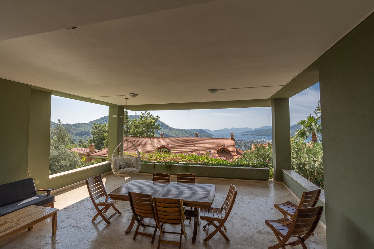 Mira Deniz Manzaralı Bahçeli Daire