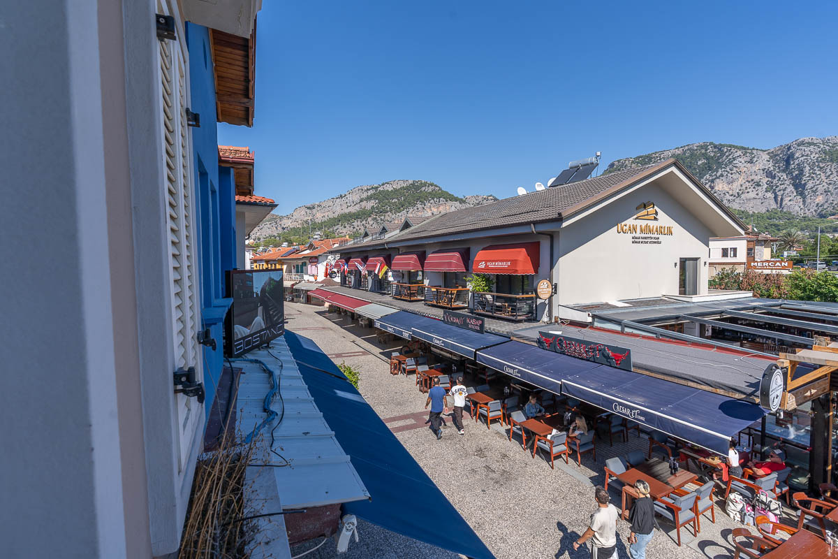 Göcek Marina Arkasında Satılık Ticari Bina