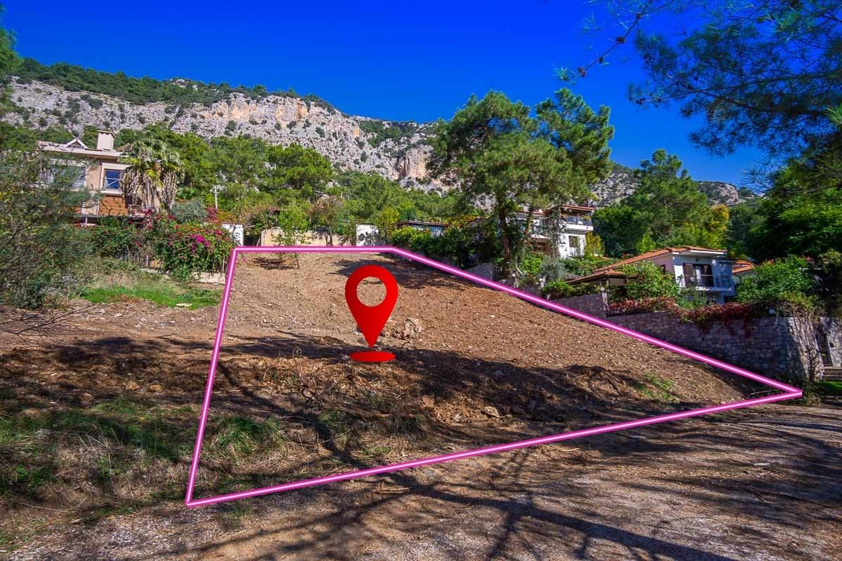 Göcek’te Panoramik Deniz Manzaralı Arsa