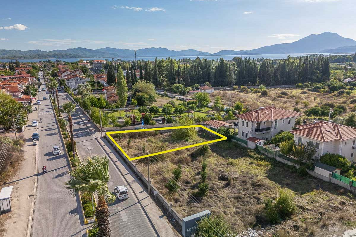 Köyceğiz’de Köşe Konum 500 m² Arsa