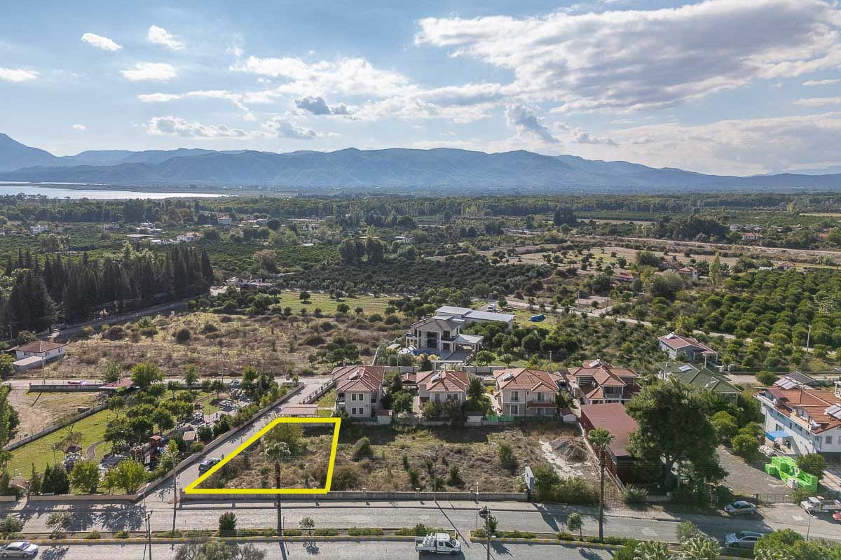 Köyceğiz’de Köşe Konum 500 m² Arsa