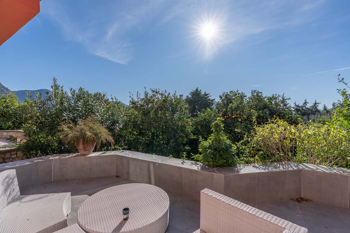 Kalimche’de Yenilenmiş 5 Odalı Villa