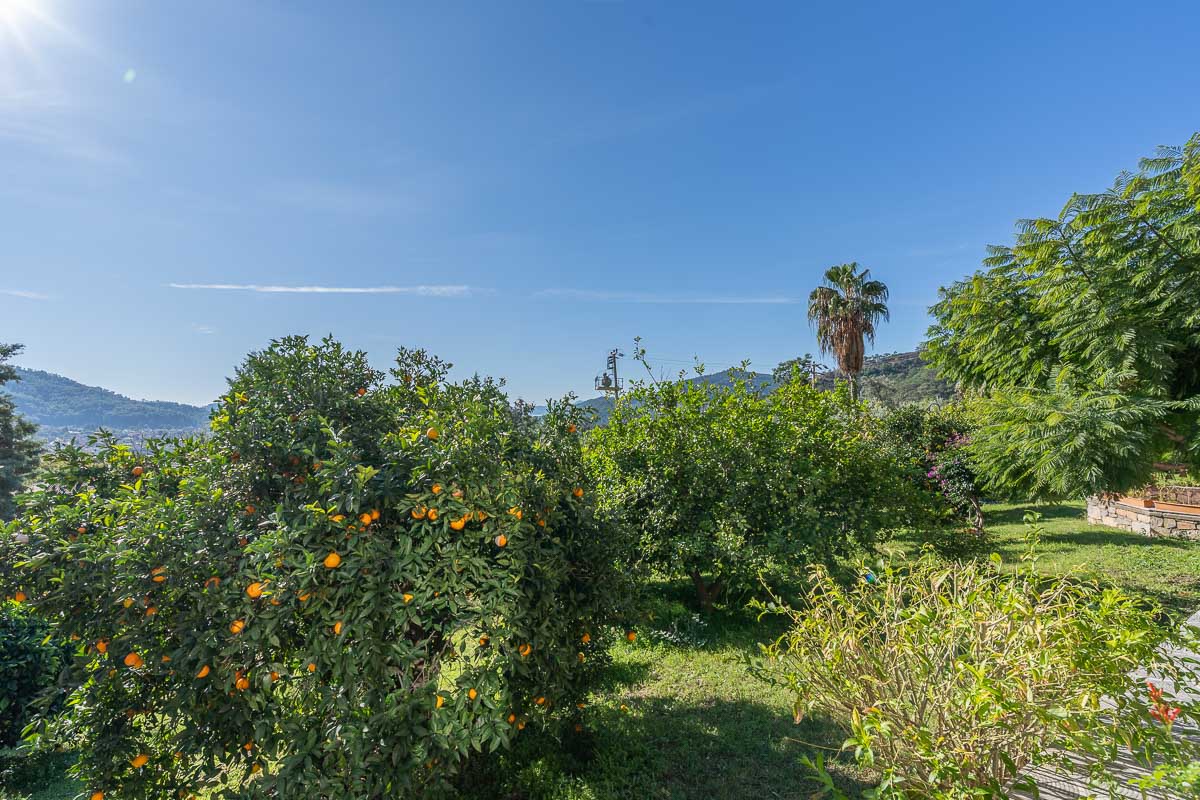 Kalimche’de Yenilenmiş 5 Odalı Villa