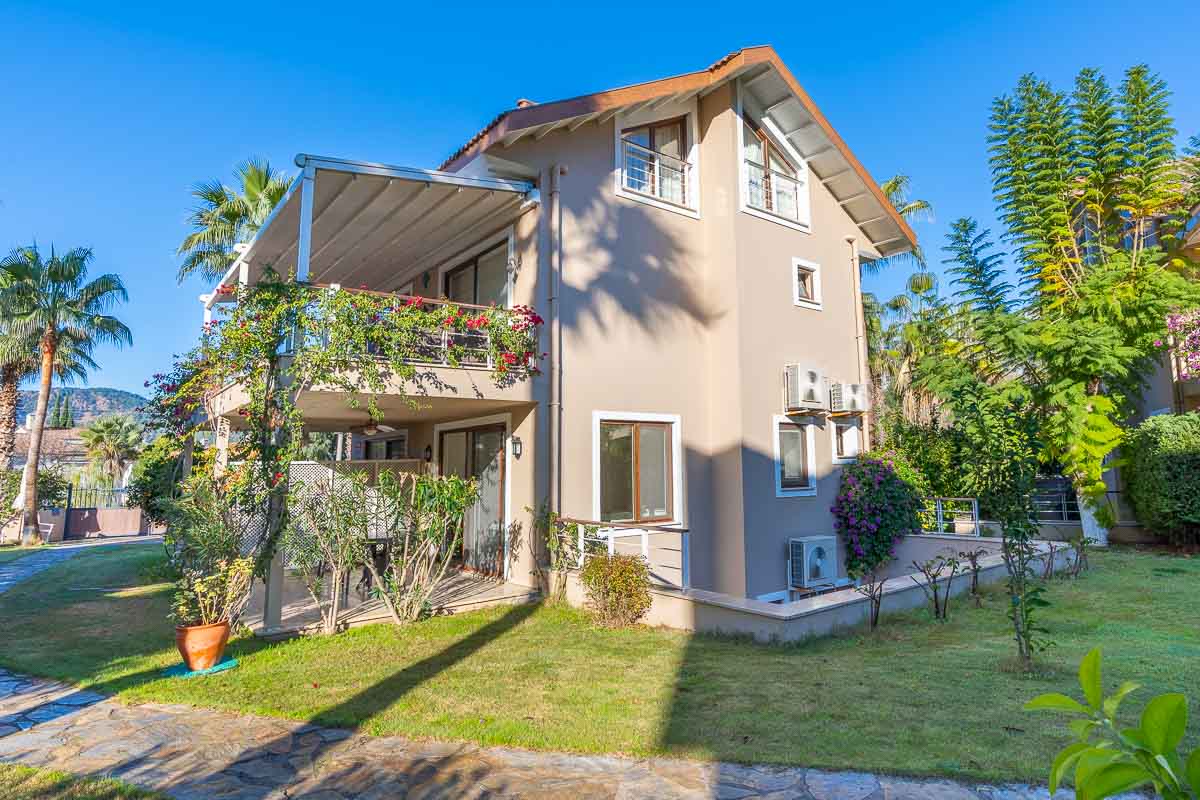 Aquamarine Sitesi Bahçeli Dubleks