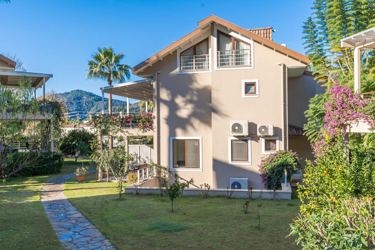 Aquamarine Sitesi Bahçeli Dubleks