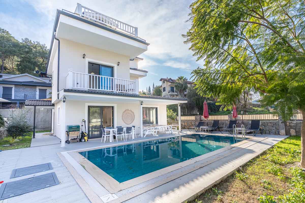 Göcek Merkezde Doğa İçinde