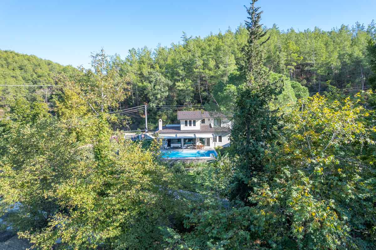 İnlice Satılık Villa — 4+1 Özel Havuzlu Müstakil Ev