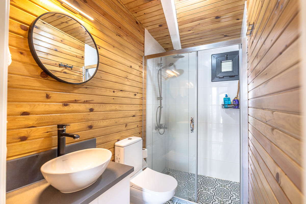 İnlice Satılık Villa — 4+1 Özel Havuzlu Müstakil Ev