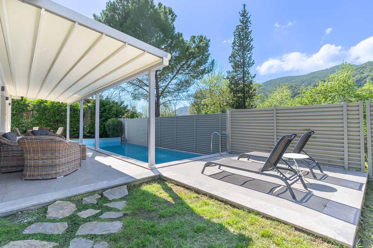 İnlice Satılık Villa — 4+1 Özel Havuzlu Müstakil Ev