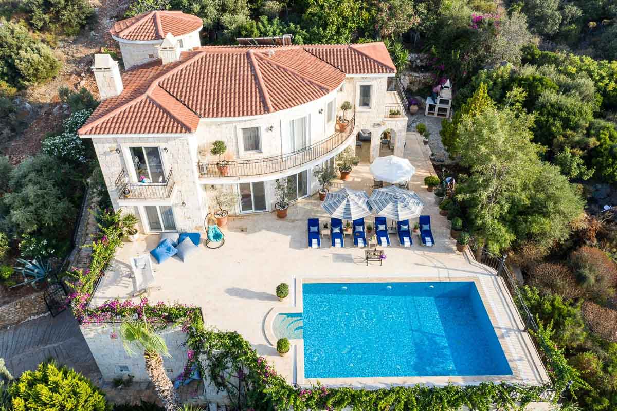 Kaş Yarımada Deniz Manzaralı Villa