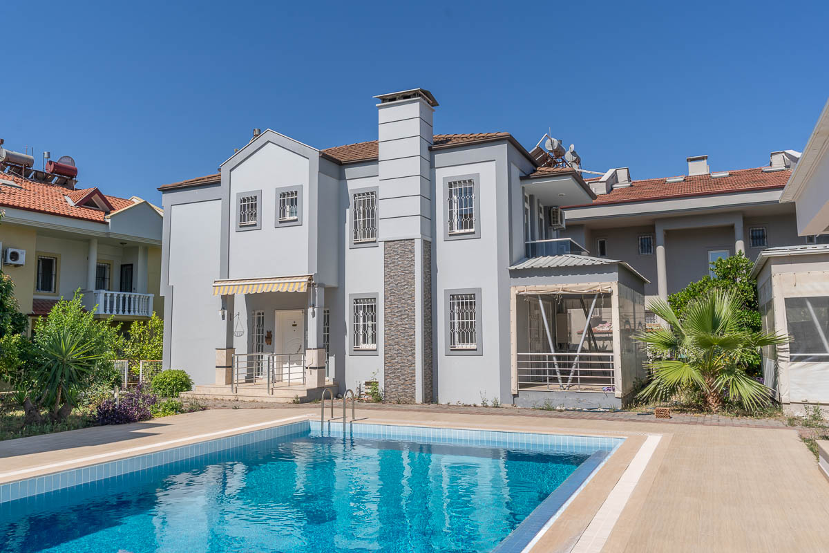 Fethiye Foça’da Satılık Müstakil Villa