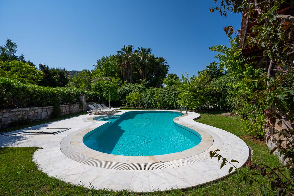 Özel Bahçeli Müstakil Villa