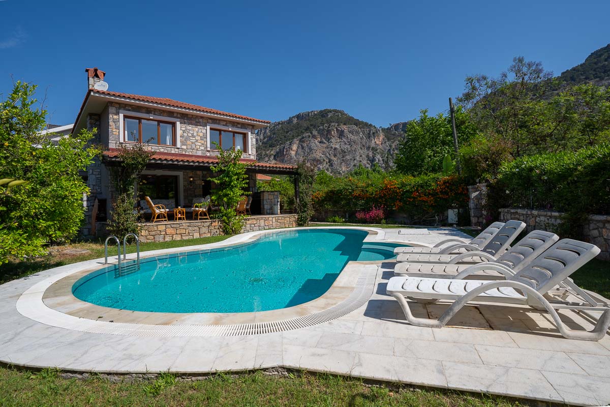 Özel Bahçeli Müstakil Villa