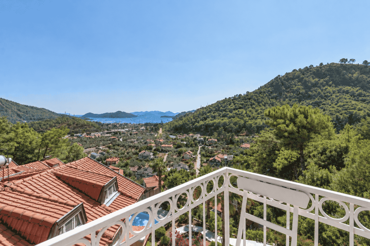 Göcek’te Deniz Manzaralı Daire
