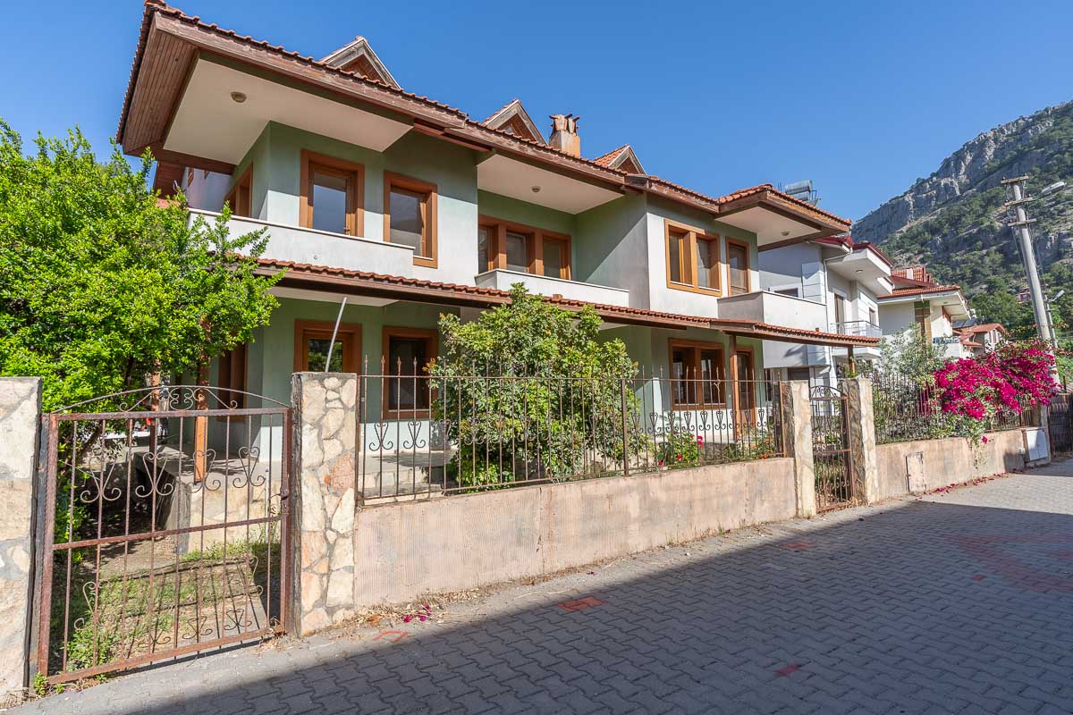 Göcek Merkezde Eşyasız Kiralık Ev