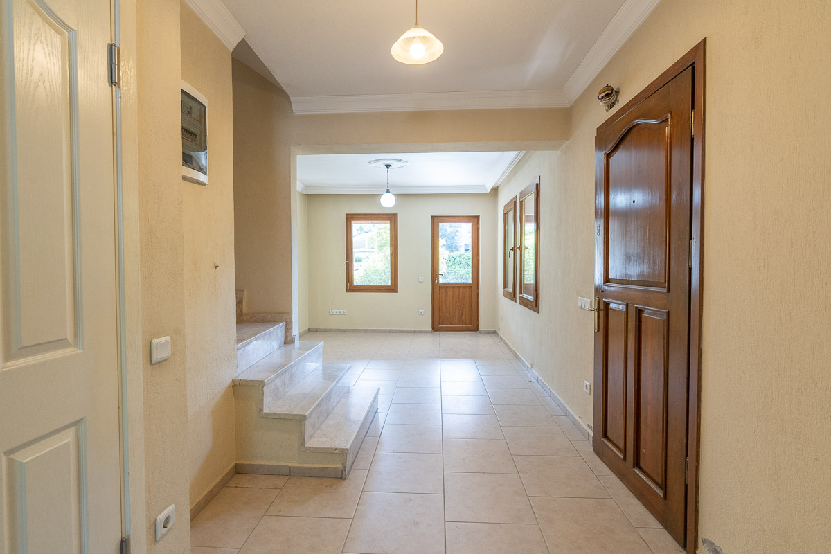 Göcek Merkezde Eşyasız Kiralık Ev